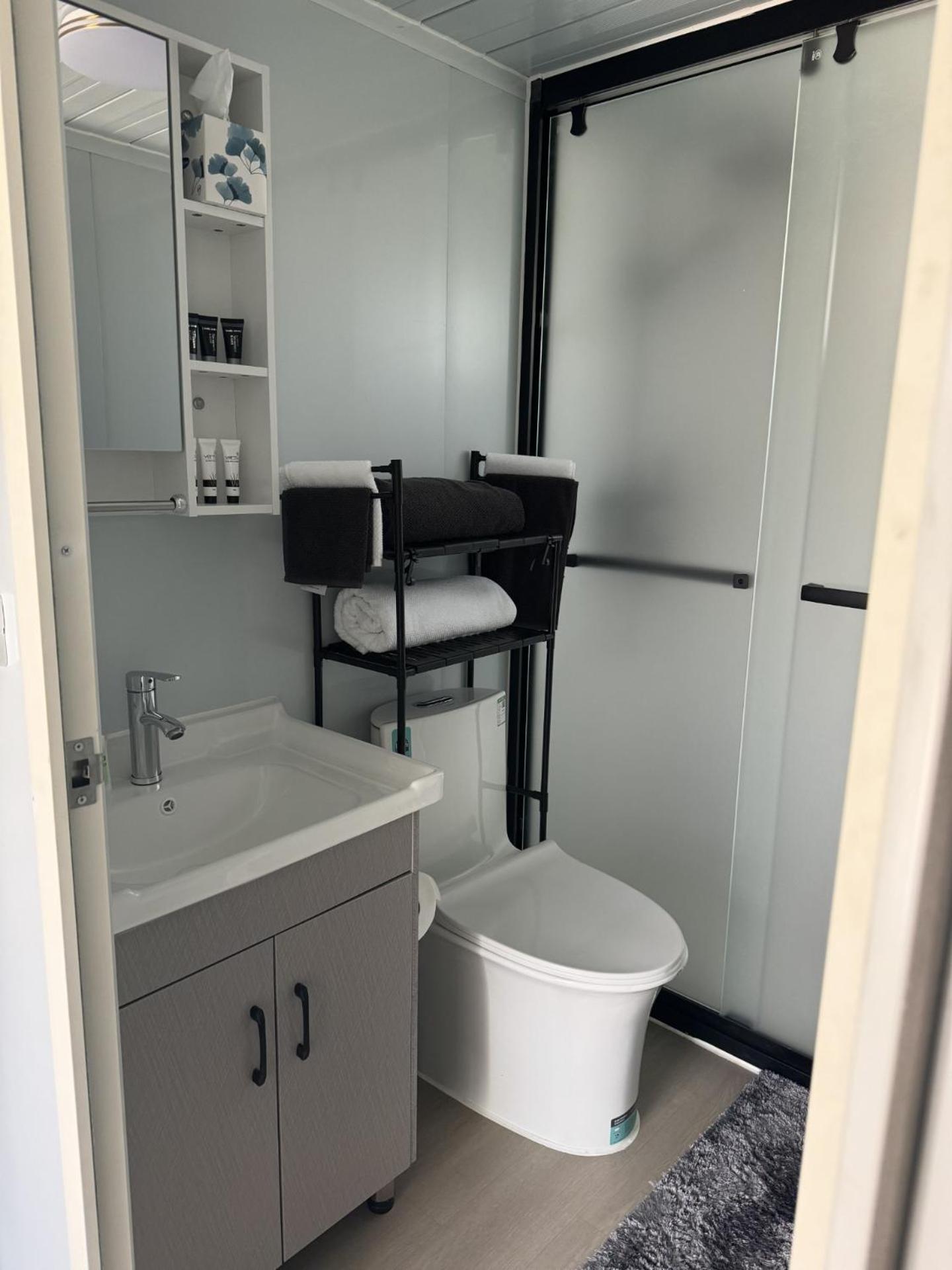 Ferienwohnung Tiny Container House Westmere Exterior foto